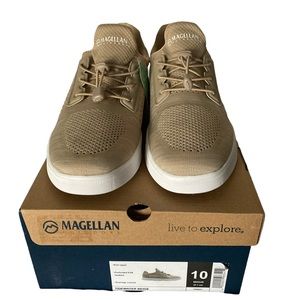 Magellan Tidewater beige boat shoes with drainage outsole. Mens 10d medium M.